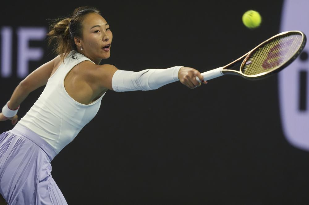 拜仁領先熱刺上半場維卡裏奧失誤維多維奇閃電破門.